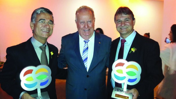 Ramiro de Ávila Júnior, Presidente do Sicoob Aracoop; Ronaldo Scucato, Presidente da Ocemg e Fernando Cerqueira, Presidente da Coocafé