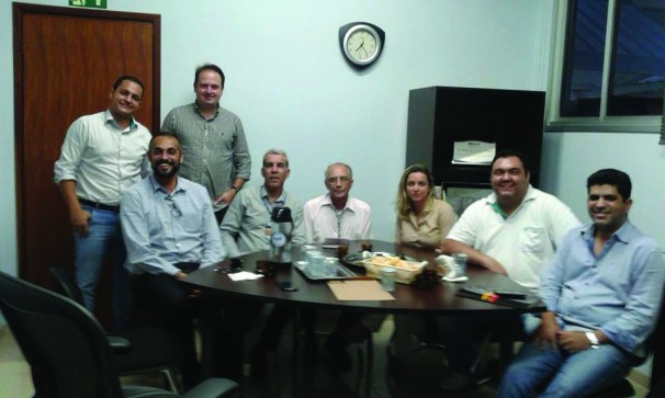 Reunião marca início dos contatos entre equipe do prefeito eleito Marcos Coelho e coordenação do IMEPAC