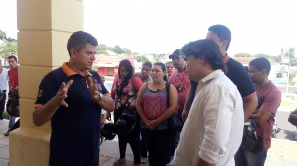 Presidente do Sindttrans esteve no município e afirmou que irá apoiar a causa dos trabalhadores da empresa