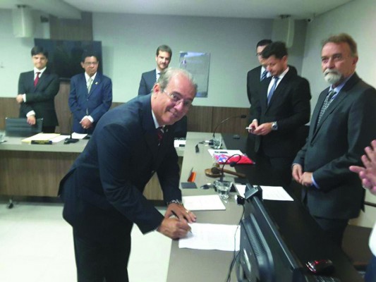 O presidente da OAB Araguari foi empossado na última terça-feira na Cidade Administrativa