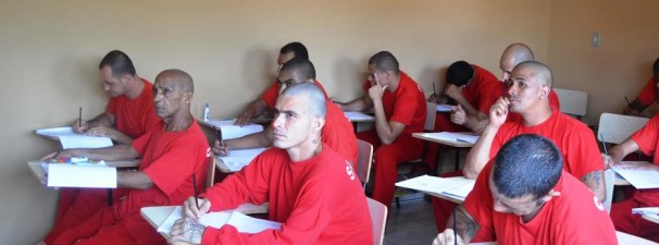 Legenda: As provas serão aplicadas em 135 unidades da Seap e em 36 Centros de Reintegração Social de Apacs