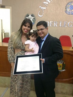 Delegado Gilmar, sua esposa Pollyanna e a filha Isabella