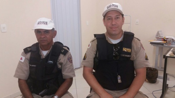Subtenente Adailton e cabo Arlindo da Patran durante entrevista sobre trabalho de fiscalização