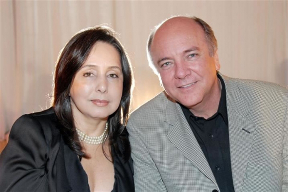 Marlos Fernandes, aniversariante do dia 26, ao lado da esposa Amélia