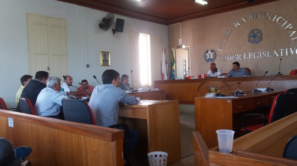 Sessão teve início às 10h desta quinta-feira