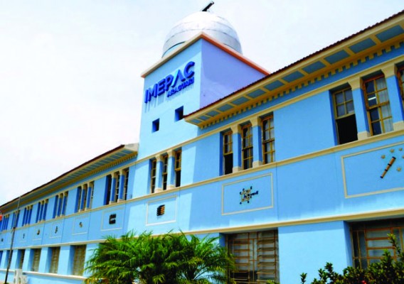 A Cantata conta com a participação de aproximadamente 250 crianças e jovens que se apresentarão na entrada principal do Imepac