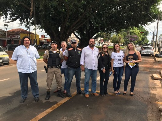 Blitz educativa pretende estimular mudanças de hábitos no trânsito de Araguari