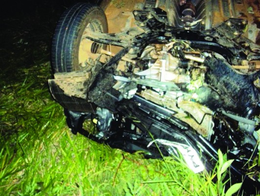 Veículo era ocupado por trabalhadores de BH ** Divulgação