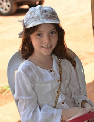 Mariana Moreira Moutinho Bernardes – filha do Ten. Cel Bernardes e de Alessandra Bernardes
