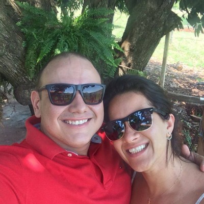 Danilo Montes aniversariante do dia 8, ao lado da namorada Liamar Silva 