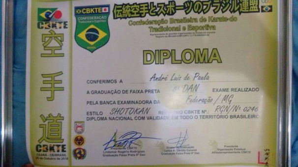 ANDRÉ LUIZ DE PAULA: pentacampeão brasileiro, pan-americano e sul-americano, bicampeão brasileiro como técnico, 12 anos consecutivos como atleta da Seleção Brasileira e ganhador do Oscar do Esporte, conferido pela Gazeta do Triângulo, e do título de Atleta do Século em Araguari.