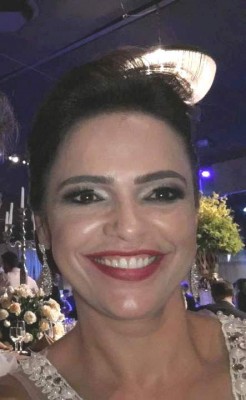 Ontem, 25, a troca de idade aconteceu para a psicóloga Marines Cunha. Felicidades!