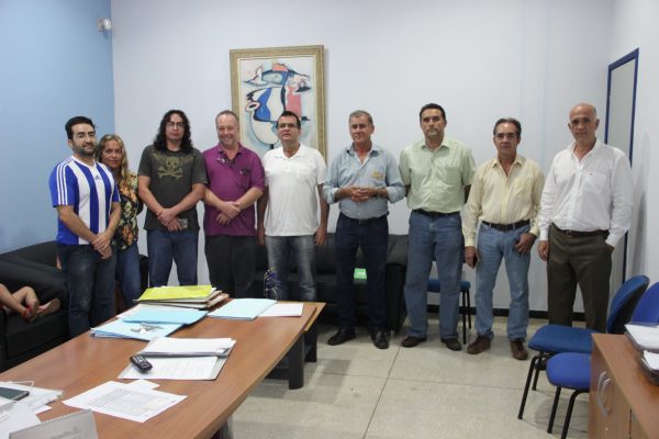 Representantes de entidades ambientais e demais interessados participaram da reunião na SAE para falar sobre as Estações de Tratamento de Esgoto 