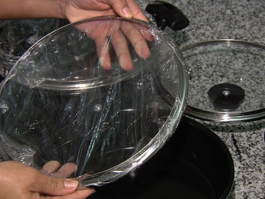 Em outras cidades, a venda de panelas tem sido utilizada como uma espécie de fachada para a clonagem de cartões de crédito