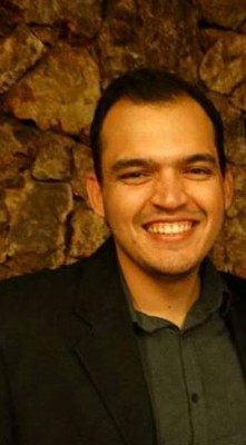  “Quando saíram as notícias da liberação do FGTS eu baixei o aplicativo da Caixa Econômica Federal e descobri que teria o direito de receber. Irei efetuar o saque em maio e pretendo comprar um computador novo para trabalhar. O restante do dinheiro,  vou aplicar em algum investimento ou até mesmo deixar na poupança para alguma eventualidade”.  Dione Marques Arruda 