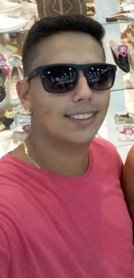  “Ainda preciso verificar quando poderei sacar a quantia, mas logo ao saber que eu poderia retirar o FGTS fiquei bastante feliz. Ao liberar este dinheiro, o Governo irá ajudar o trabalhador. Vou receber um valor considerável e poderei pagar minhas dívidas e quitar outros gastos necessários”.  João Victor Campos 