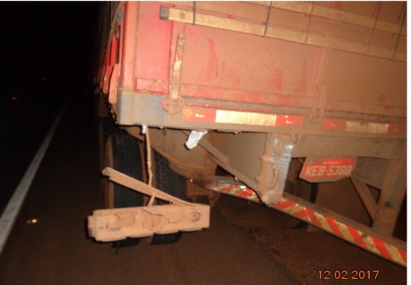 Acidente em rodovia federal envolve caminhoneiro de Araguari