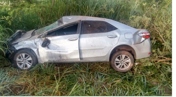 Corolla se envolveu em acidente na MG-413