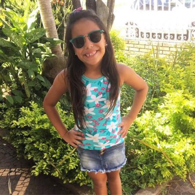 Manuella Carrijo Felíci da Cruz Pereira completou no dia 1º o seu 7º aniversário recebendo o carinho de toda a família, em especial por se tratar da bisneta de Maria Joaquina Felício e Sebastião Felício Filho. A ela, desejamos muitas felicidades 