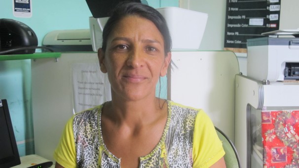 “Quando me mudei para o Vieno fiquei sabendo que no bairro não passava coletivo aos domingos e feriados. É uma situação humilhante como se a região não merecesse este serviço”. Marilene Cardoso Joaquim, vendedora.