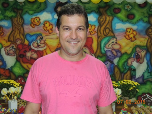 Mauro Sérgio dos Santos, aniversariante do dia 21. Filho de Mauro Vieira dos Santos e Sônia Cristina Ferreira  