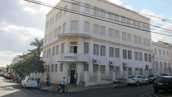  O contribuinte que optar pelo pagamento à vista terá desconto de 90% em juros e multas