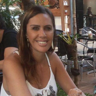 O toque de beleza de hoje fica por conta de Viviana Nader. Linda mais que demais!