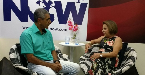 Entrevista com o medico psiquiatra Dr  Roberto José Santos, no estúdio  News Up Now.