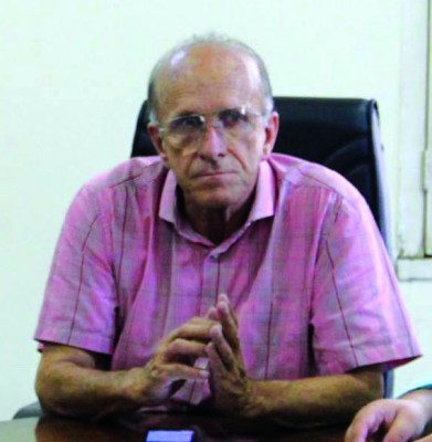 “Outras cidades como Uberlândia e Ituiutaba também tomaram esta decisão devido aos gastos. É importante ressaltar que não temos a intenção de cancelar estes serviços, mas sim, adquirir a um custo bem menor,” explicou.