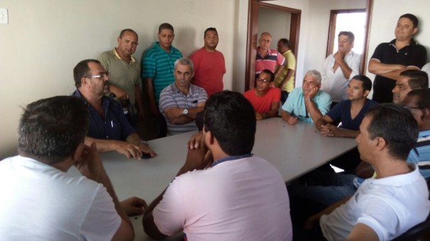 Em reunião, secretário de Trânsito, Transportes e Mobilidade Urbana garante remanejamento de motoristas que trabalhavam na Sertran