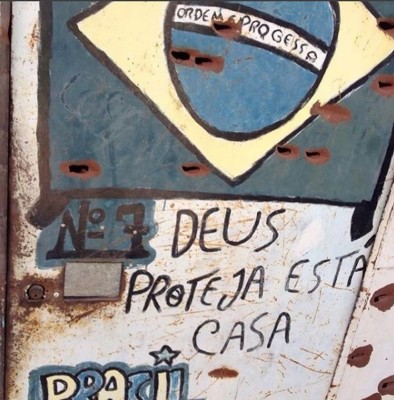 O futebol na mira de uma sociedade que decide o jogo com as armas que têm