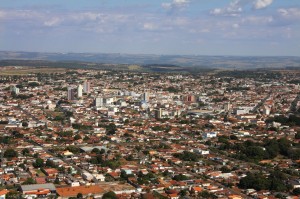 IBGE divulga nova estimativa populacional de Araguari