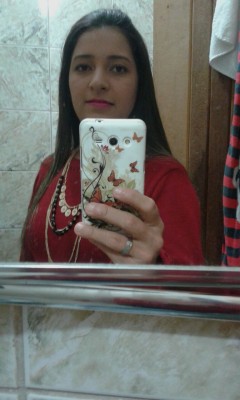 O aniversário de Dayana Lemos Carneiro é somente no domingo, dia2, mas a promessa de sair na Acesso Restrito é hoje mesmo! Desejo que você tenha um ótimo final de semana e muitas conquistas, além é claro de saúde e felicidades. #Parabéns