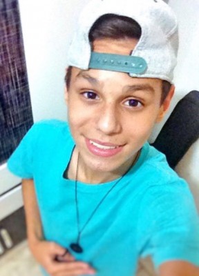 Jander Souza P. Filho, aniversariante de hoje. Recebe o carinho de toda a família, em especial do pai Jander Patrocinío