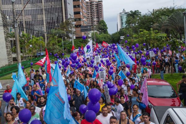 Trabalhadores fizeram protestos em várias cidades do Estado Foto SindUTE MG