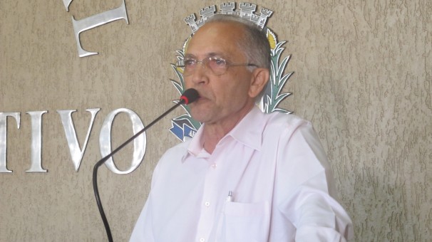 Sessão da Câmara contou com a presença do secretário da Saúde