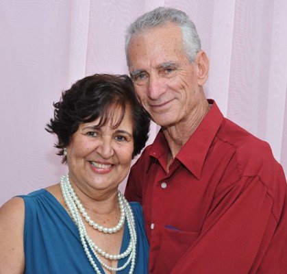 Valdete Santos Vieira, aniversariante do dia 13, ao lado do marido José Vieira Sobrinho