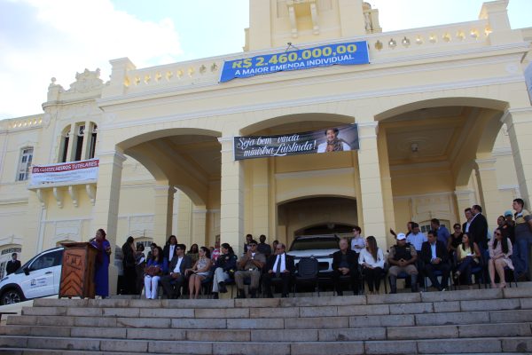 Evento aconteceu na tarde desta sexta-feira.