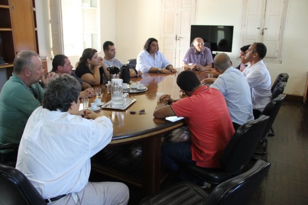 Vigilância pede apoio da população para que os estabelecimentos clandestinos sejam identificados