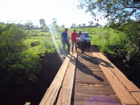 Ponte era estreita colocando em risco a vida dos que transitavam 