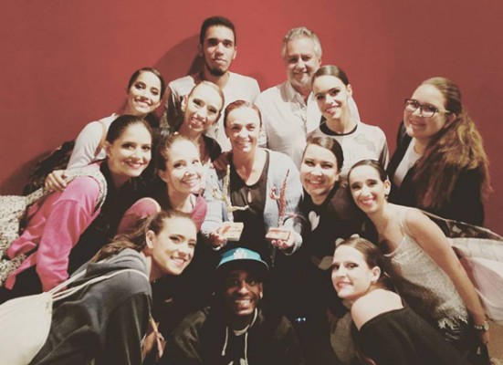 Grupos foram premiados nas categorias de dança contemporânea e sapateado