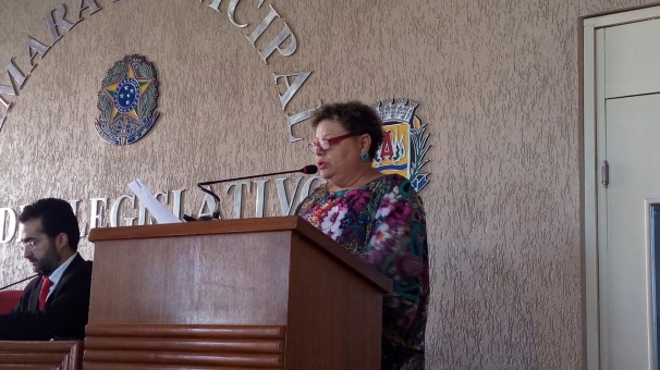 Proposta é válida para servidoras públicas e trabalhadoras de empresas privadas