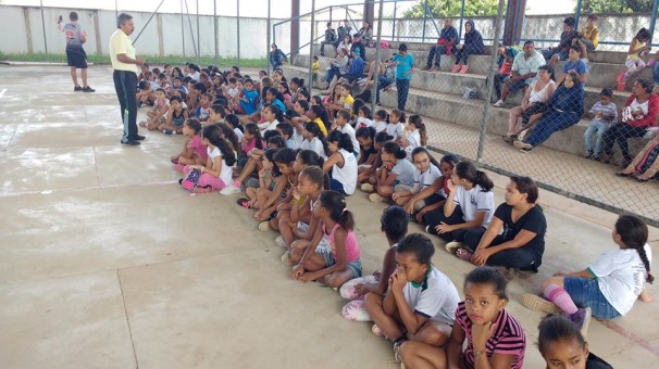 Diretores expuseram as situações identificadas em cada escola e informaram quais providências estão sendo tomadas