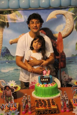 Marco Antônio Sobrinho (31/05) acompanhado pela neta Laís Borges Corsino