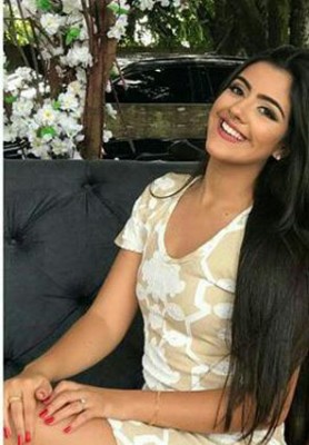 Maria Clara de Melo Guerra aniversariante do dia 25. Filha de Adriano Quirino de Melo e Michelle Munique Guerra