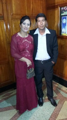 Rosemeire Moreira Faustino, aniversariante do dia 1º, ao lado de Washington Luiz S. Rodrigues