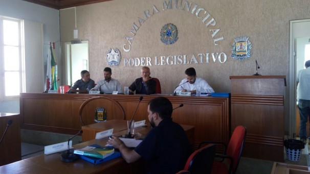 Câmara realiza segunda extraordinária do mês para aprovação de projetos do Executivo