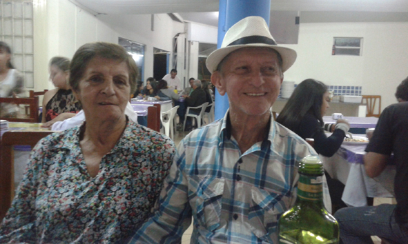 Endereçamos cumprimentos especiais a Calimério Santiago pelos 91 anos de vida completados hoje ao lado da esposa Natália Santiago e de toda a família 