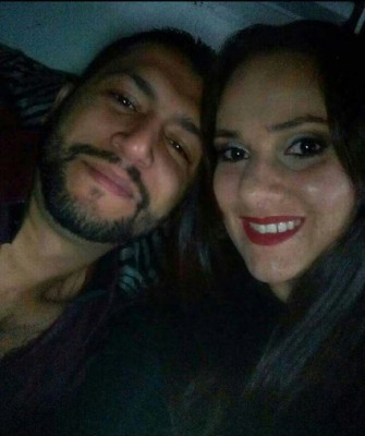 Cristiano Roberto Soares aniversariante de hoje, ao lado da esposa Paula Silva