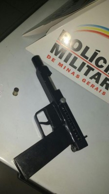 Mais uma arma de fogo retirada de circulação pelos militares ** Divulgação 